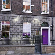 �c�C���C���O���b�V���Z���^�[�_�u���� Twin Dublin